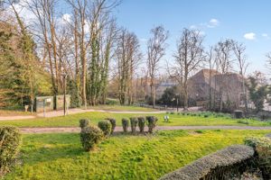 Photo 25- click for photo gallery